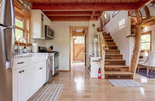 Weaverville House | Asheville's luxury treehouse!