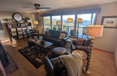 Blowing Rock House | Aspen Overlook