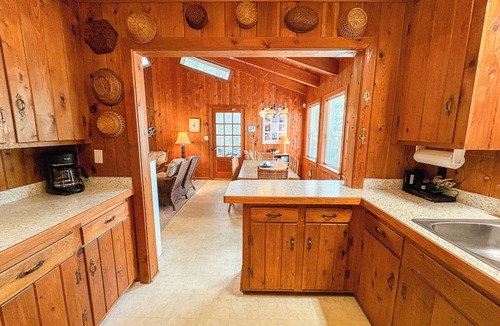 Southern Shores House | Atlantic Shanty - Quaint 3 BR Oceanside home in Southern Shores