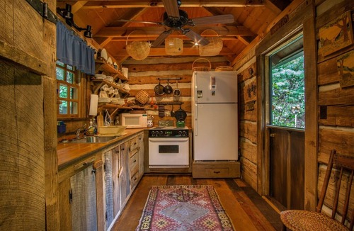 Pisgah Forest Cabin | Aunt Babbies Cabin | 1 Bed, 1 Bath