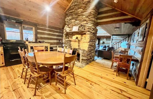 McGrady Cabin | Authentic Log Cabin on Dancy Mountain near McGrady, North Carolina
