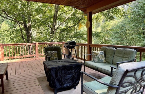Fleetwood Cabin | Autumn Mist - Fleetwood, NC