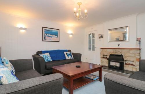 Hawsker House | Avon Croft Cottage