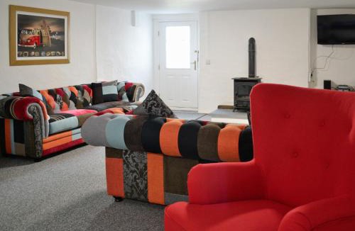 Aberaeron House | Awelfa - On7