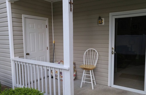 Clemmons Condo | Awesome ! 2 Bedroom , 2 Bath, With A Swimming Pool!