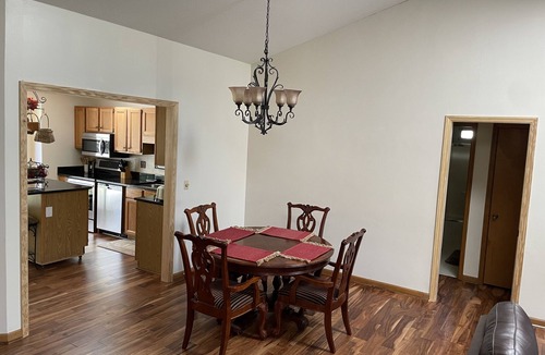 Brevard House | Awesome Mountain Home Get- Away- Connestee Falls- Hiking, Kayaking, Biking &mr