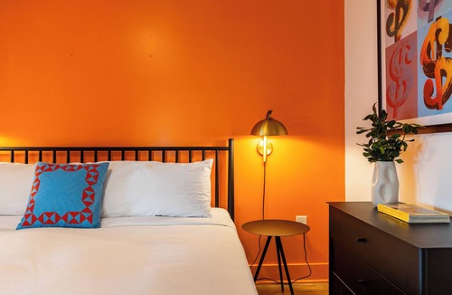 Historic Edgefield Hotel | Bachelor Party Pad, 5 Minutes to Broadway + Private Balcony | Last Call