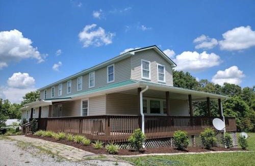 Ruffin House | Backwoods Family Getaway! 3 Bedroom house!