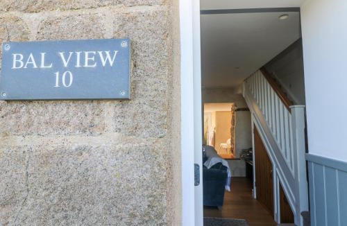 Pendeen House | Bal View