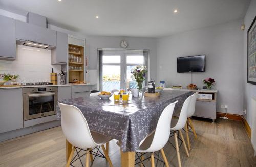 Exmouth House | Balamory