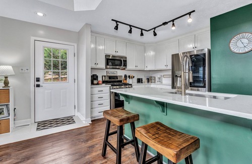 Sylva House | Balsam Haven I Mountain View I Fireplace Home in Great Location