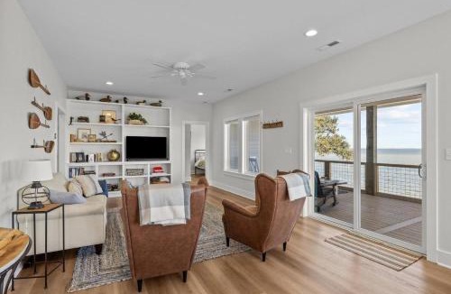Cedar Island House | Banks' Haven home