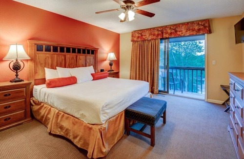 Banner Elk Villa | Banner Elk | Couples Ridge Escape | Pool + Lake