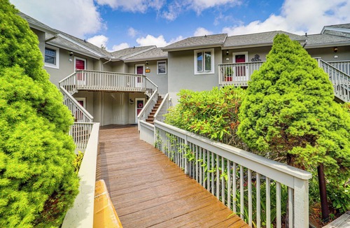 Sugar Mountain Apartment | Banner Elk Mountain-view Condo: 3 Mi to Skiing!
