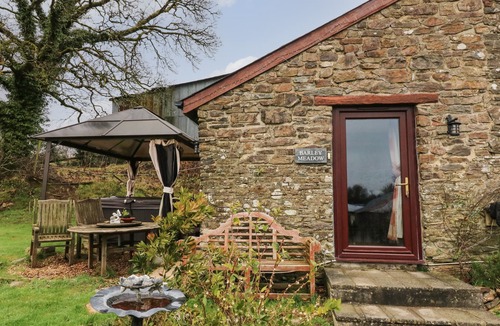 Okehampton Cottage | BARLEY MEADOW, pet friendly, character holiday cottage in Okehampton