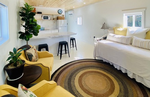 Greenville House | Barn Loft on Gated Farm