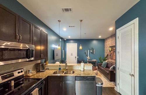 West End Condo | Barrelhouse Loft | West End Near Vandy/Broadway