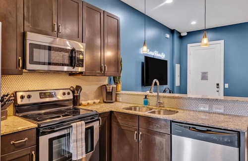 West End Condo | Barrelhouse Loft | West End Near Vandy/Broadway