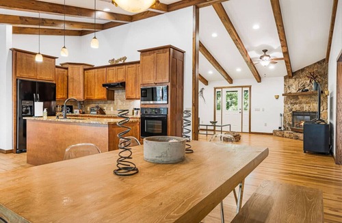 Bryson City House | BaseCamp Smoky Mountains Group Retreat | Sleeps 17