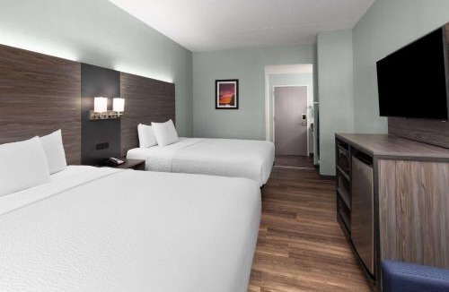 Creedmoor Hotel | Baymont by Wyndham Creedmoor