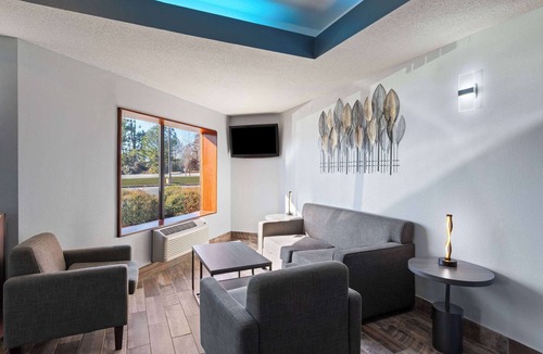 Creedmoor Hotel | Baymont by Wyndham Creedmoor