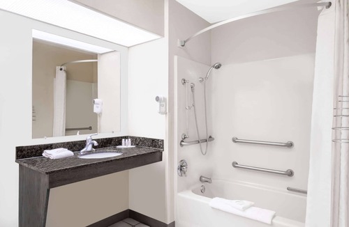 Eden Hotel | Baymont by Wyndham Eden