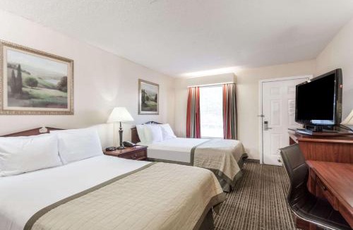Hickory Hotel | Baymont by Wyndham Hickory