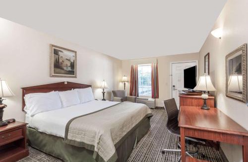 Hickory Hotel | Baymont by Wyndham Hickory