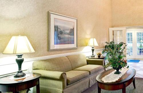 Sanford Hotel | Baymont by Wyndham Sanford