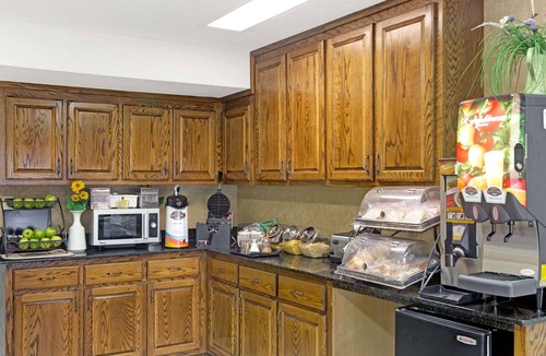 Sanford Hotel | Baymont by Wyndham Sanford