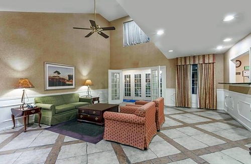 Hickory Hotel | Baymont by Wyndham Hickory