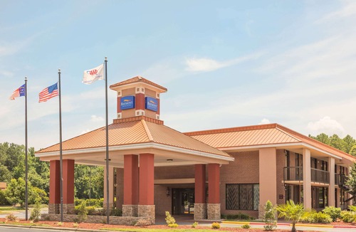 Gold Rock Hotel | Baymont by Wyndham Rocky Mount I-95