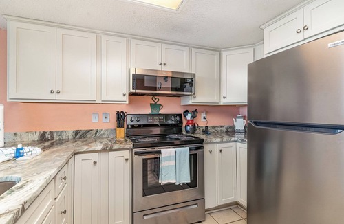 Ash Condo | Baywatch Resort! #1705 Oceanfront Condo with Amazing Views & Great Amenities!