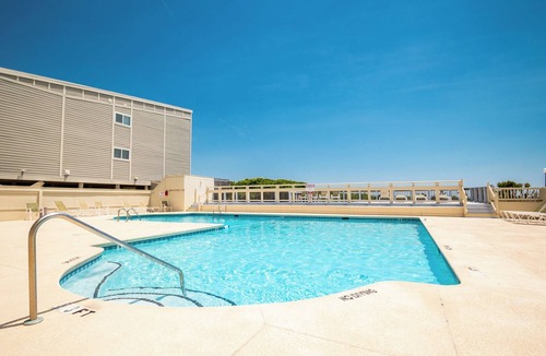Caswell Beach Condo | Beach Birds: Oceanfront Condo with Excellent Views