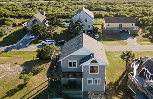 South Nags Head House | Beach Haven Just Steps Away from the Ocean, Amazing Views