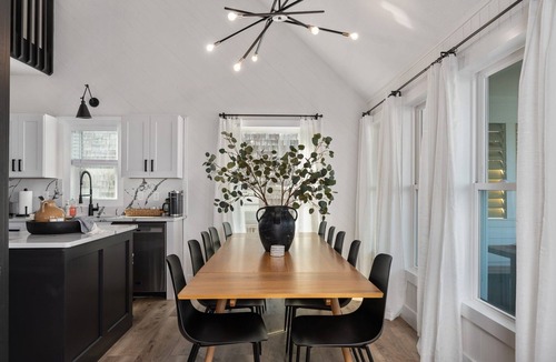 Colington House | Beach House! Semi-Ocean Front, Free Heated Pool, Hot Tub, Fully Renovated!