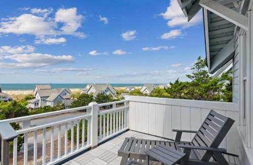 Flora's Bluff House | Beach Music