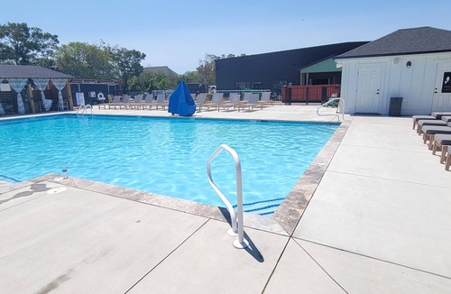 Corolla Village Condo | Beach Paradise: 5-min walk to beach & directly across from Currituck Lighthouse!