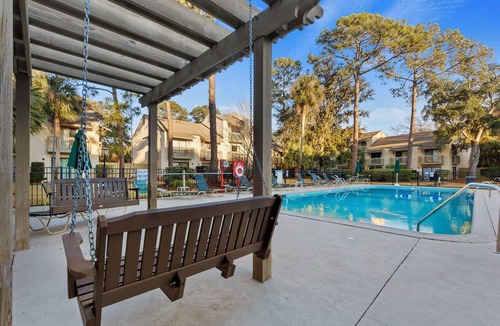 Hilton Head Island Condo | Beach, Pool, Celebration Park, Coligny Plaza !