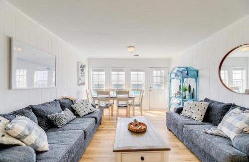 Indian Beach House | Beachfront Emerald Isle Vacation Rental with Deck!