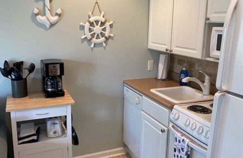 Hilton Head Island Condo | Beachfront King Bed Villa, Pvt Balcony, Self Ckin