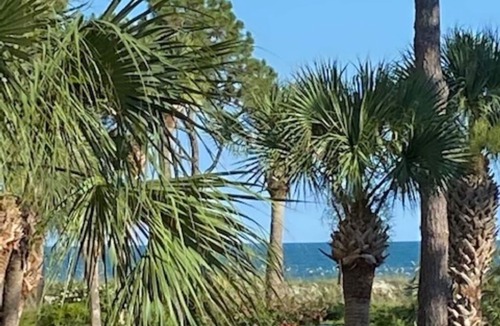 Hilton Head Island Condo | Beachfront King Bed Villa, Pvt Balcony, Self Ckin
