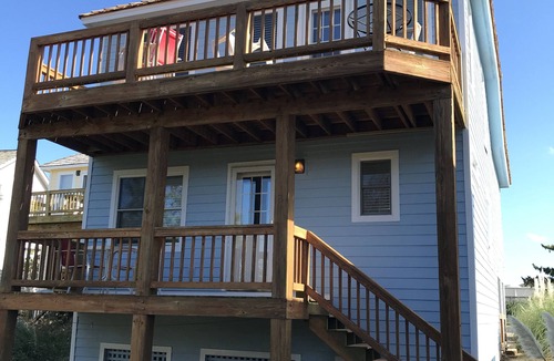 Nags Head House | Beachy Keen: Fun In The Sun! HotTub, Renovated Bathrooms and Kitchen in 2021!