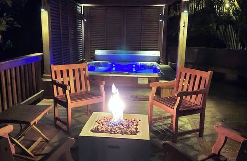 Pine Knoll Shores House | Beacon's Reach Oceanfront 4BD/4.5BA w/elevator. Hot Tub, Pools & Tennis Courts