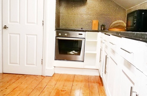 Newcastle-upon-Tyne Apartment | Beaming Paradise in Newcastle City Centre