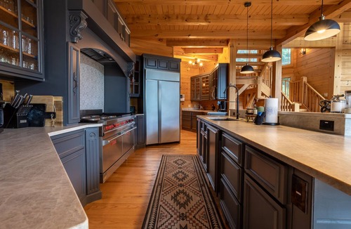 Waynesville House | Bear Vista Trail | 4 - Story Mountain Estate | Hot Tub, Game Room, Theatre