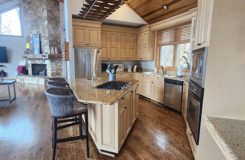 Mountain Air House | Bearfoot Retreat - Private Club Access