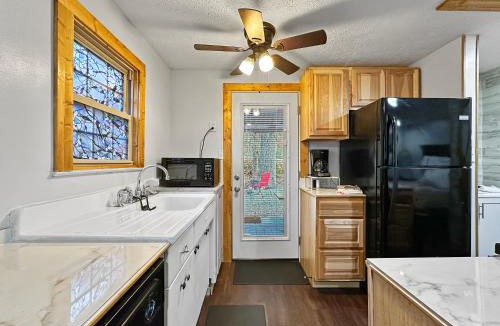 Maggie Valley House | Bearly Behaving Creekside