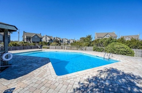 Topsail Beach House | Beatrice's Bungalow - Topsail Beach