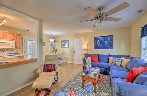 Morehead City House | Beaufort Pad w/Patio: 3 Blocks to Waterfront!